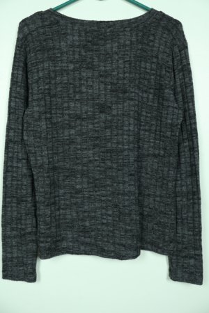 V- neck long sleeve top /sweater