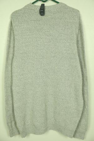 Long sleeve crew neck sweater