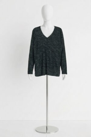 V- neck long sleeve top /sweater